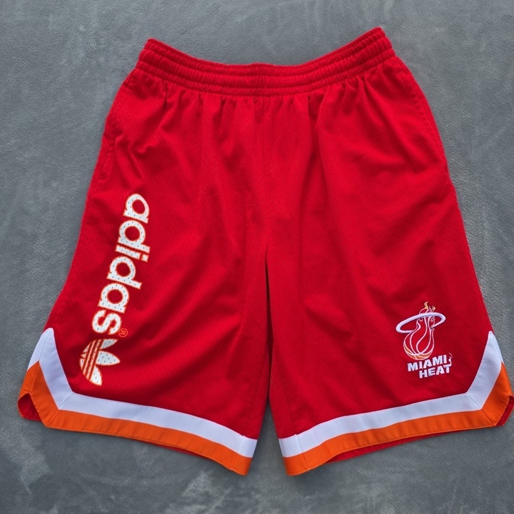 Adidas Miami‎ Heat Shorts Men's XL Red Embroidered